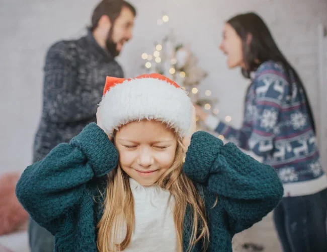 Guía para evitar discusiones entre padres divorciados en Navidad