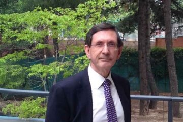 Aurelio Mendiguchía explora la creación y la conciencia artística desde la introspección contemporánea