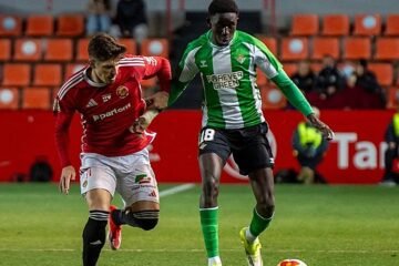 Frenazo al Betis Deportivo tras el empate del Nástic de Tarragona en el descuento (2-2)