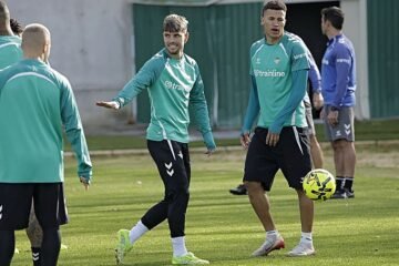 Deossa: «La gente ve el partido, no el entrenamiento»