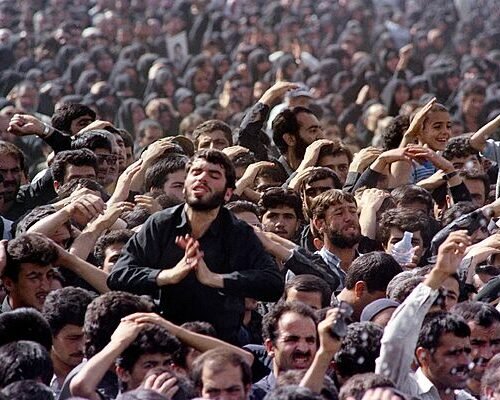 Chiíes y suníes, el trasfondo político de la soledad de Irán