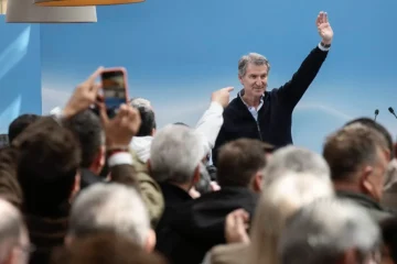 Feijóo y Abascal miden fuerzas: de la «estafa» a la «espantada»