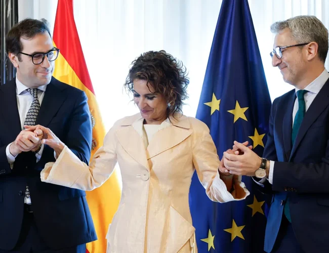 El nuevo ministro Arcadi España asume el modelo de financiación pactado con Junqueras