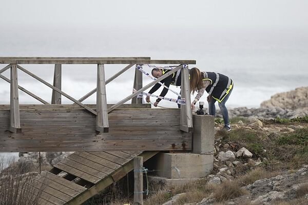 La juez que investiga el accidente mortal en una pasarela acuerda que la gestora del 112 pase de ser testigo a ser investigada