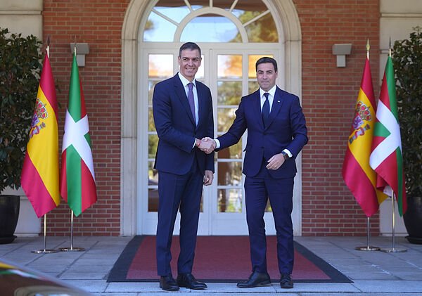 Pradales reclama a Sánchez que imponga al Reina Sofía el traslado del ‘Guernica’ como «reparación simbólica» al País Vasco