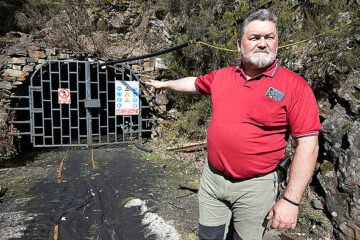 Alerta un año después de la tragedia en la mina de Cerredo: «Siguen trabajando ahí arriba»