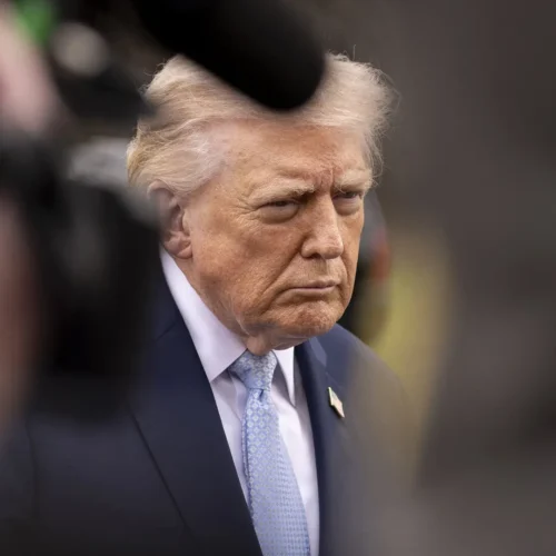 Trump vota por correo en Florida pese a considerar un «fraude» este tipo de voto