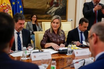 Las autonomías del PP piden frenar la bajada de la ratio de alumnos por clase