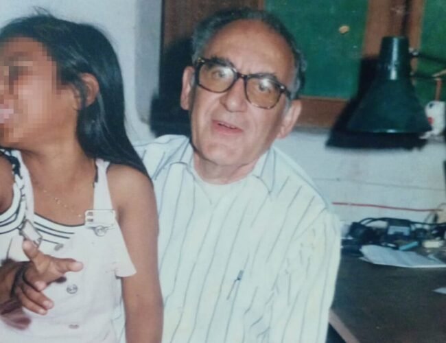 Dos de las 70 víctimas del cura pederasta Lucho Roma denuncian en Bolivia para reabrir el caso de ‘Los Manuscritos de Charagua’