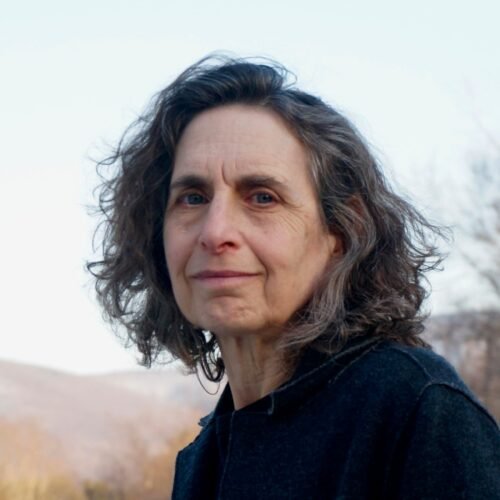 Elizabeth Kolbert, periodista: “Es posible que la IA nos permita comunicarnos con las ballenas y lo primero que les diría es ‘lo siento”