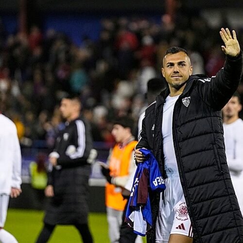 García Plaza tampoco se acuerda de Jordán, quien se sigue despidiendo del Sevilla lentamente