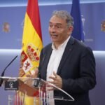 Sumar amenaza al PSOE con apoyarse en el PP para desbloquear la ley que da la nacionalidad a los saharauis tras quedar fuera de la regularización