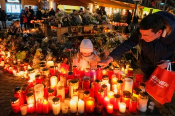 El dueño del bar de la tragedia de Crans Montana en la que murieron 41 personas alega depresión para no declarar