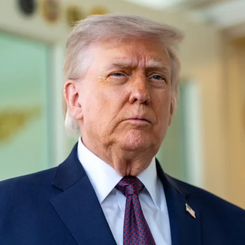 Trump, tras defender Meloni al papa León XIV: «La inaceptable es ella, porque no le importa si Irán tiene un arma nuclear»