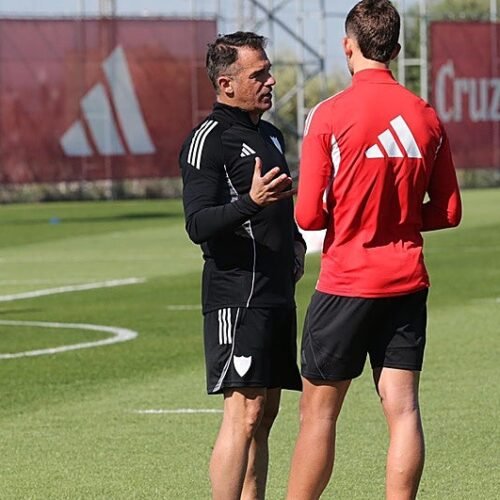 Moyá: «García Plaza lo que va a querer es que pasen pocas cosas en área propia»