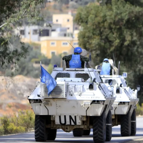 Al menos tres cascos azules heridos, dos de ellos de gravedad, en otra explosión en el sur del Líbano