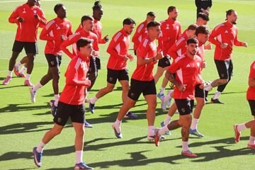 Azpilicueta y Agoumé, ausentes en el último entrenamiento antes de viajar a Oviedo