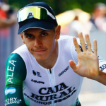 El joven ciclista Jaume Guardeño, sedado y en estado grave al chocar contra un coche