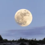El cielo de mayo sorprenderá con la Luna Azul: habrá dos lunas llenas a lo largo del mes