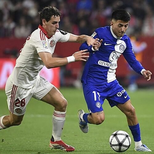 Manu Bueno agarra su oportunidad en el Sevilla FC cuando le queda un año más de contrato