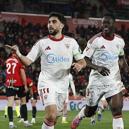 Maupay, entre convencer a García Plaza y sus elogios a De Zerbi: «Es un fichaje fantástico»