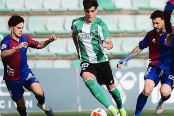 El Betis Deportivo cae ante el líder Eldense y se queda a ocho puntos de la salvación (0-1)