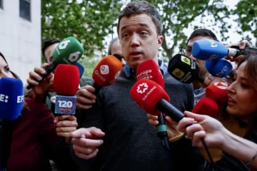 Errejón llega a los juzgados: «Sólo espero que Mouilaá responda por tantas mentiras y difamaciones»