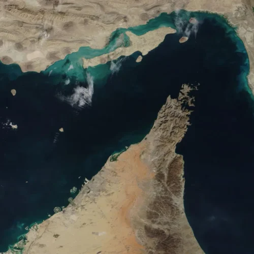 Irán promete seguridad en el estrecho de Ormuz bajo un «nuevo orden regional» y sin presencia extranjera