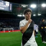 El Sevilla FC, atento a lo que pase con Carlos Álvarez