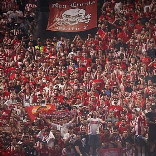 Cruce de aficionados en Atenas: lo que moviliza una final de la Euroliga