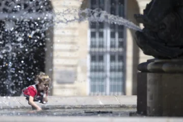 Francia registra 7 fallecidos en plena ola de calor y activa alertas por canícula