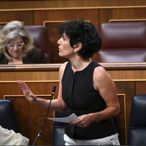Saiz rectifica y retira los recortes en la ayuda por hijos con enfermedades graves tras la presión de las familias