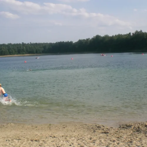 Un lago de Alemania impone una polémica norma: solo podrán entrar quienes hablen alemán