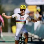 Pogacar conquista en Les Angles una etapa durísima y el maillot amarillo