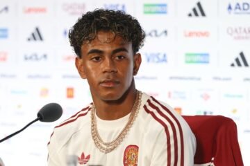 Lara Ferreiro, psicóloga: «Lamine Yamal está en la cima, pero debe volver a la normalidad y disfrutar lejos del fútbol»