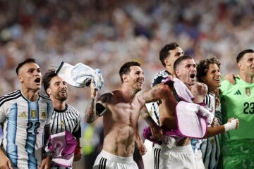 Mucho Messi, poco fútbol, bula arbitral y una buena dosis de suerte: el milagro semifinalista de Argentina
