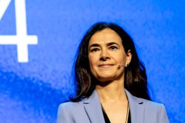El fondo soberano de Singapur escoge a Laura Abasolo, ex número tres de Telefónica, como su consejera en Cellnex