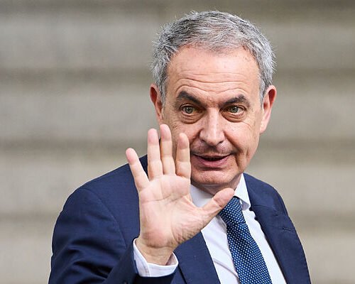 El juez rectifica y admite la petición de Zapatero de anular la causa