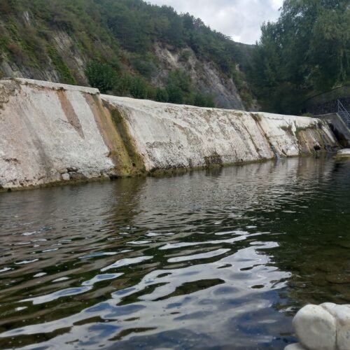 Mueren ahogadas tres personas en la presa de Roncal en el río Esca (Navarra)