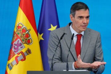 Sánchez se limita a invitar al PP a «unirse» al pacto contra la emergencia climática pero no prevé llamar a Feijóo