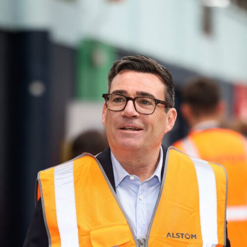 Andy Burnham pone a los laboristas al frente de las encuestas del Reino Unido en solo una semana