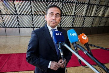 La avalancha marroquí desata una crisis europea: cuatro países de la UE piden a España que «recupere el control» de sus fronteras y plantean la exclusión de Schengen