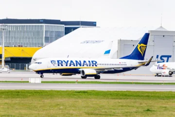 ¿Por qué se rompió la ventanilla del avión de Ryanair en pleno vuelo? ¿Puede volver a ocurrir?
