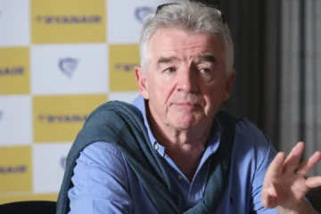 El CEO de Ryanair habla del caso del pasajero succionado por una ventanilla rota: «Lamento lo sucedido, pero no salió despedido»