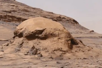 La misteriosa estructura captada por la Curiosity de la NASA en Marte: «Parece hecho por el hombre»