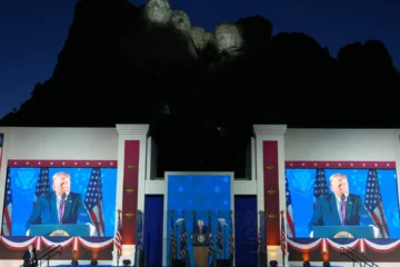 Trump celebra desde el Monte Rushmore el 250 aniversario de EEUU: «Somos la nación más libre y fuerte de la historia»