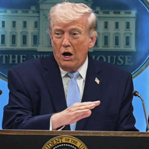 Trump dice que Irán liberó a una ciudadana estadounidense detenida desde 2024