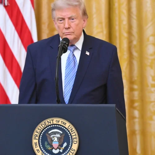 Trump reabre la batalla por las elecciones de 2020 y siembra dudas sobre las legislativas