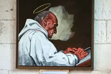 Macron rinde tributo al sacerdote Jacques Hamel, asesinado por extremistas hace una década
