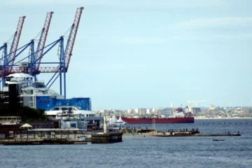 Ucrania ataca una refinería en la región de Riazán mientras Rusia recrudece su ofensiva contra las infraestructuras portuarias